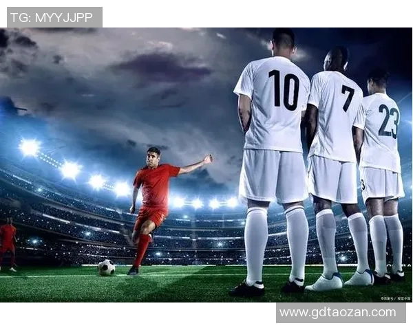 足球场上的传奇人物与他们的奋斗故事